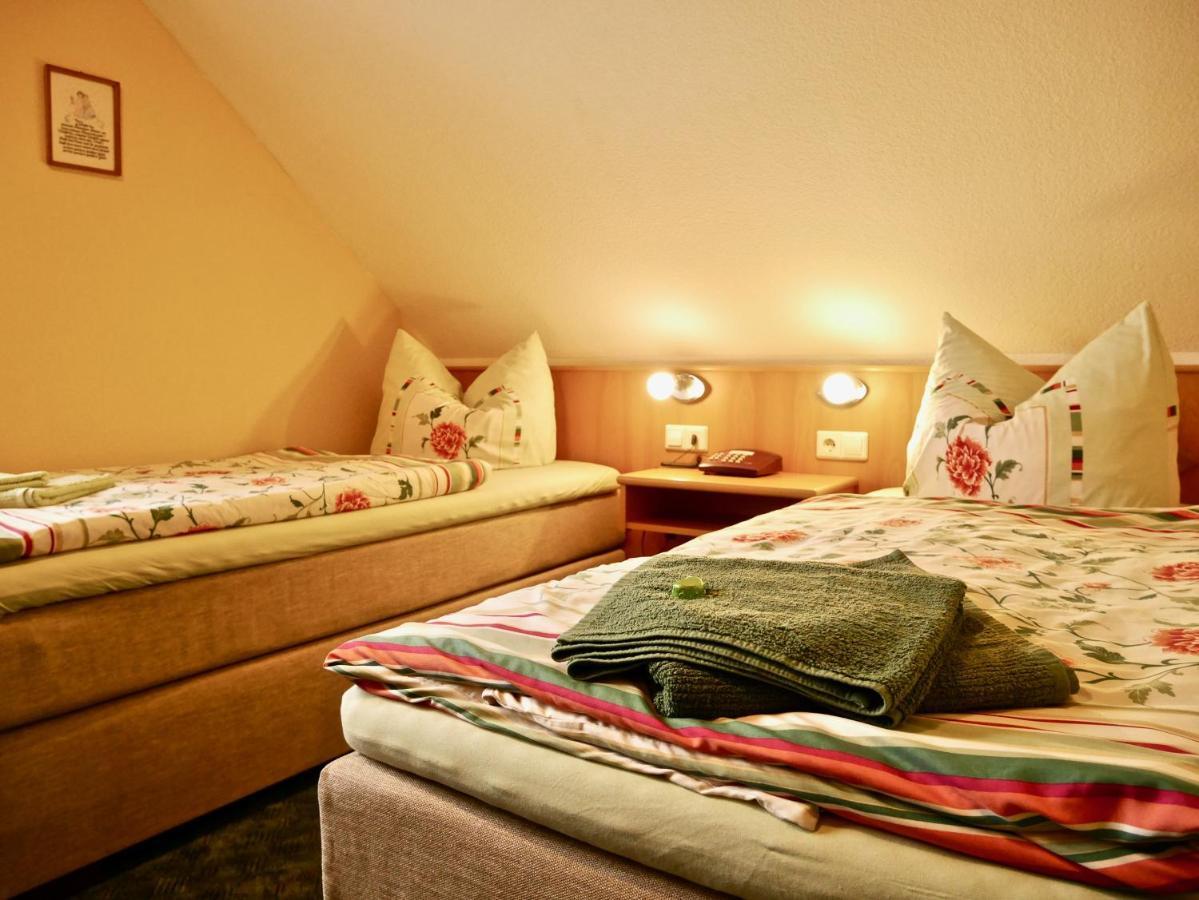 Pension Gruenes Herz Tonndorf Exterior foto