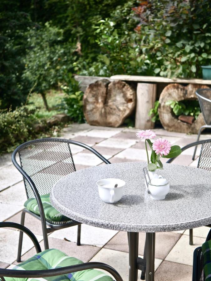 Pension Gruenes Herz Tonndorf Exterior foto